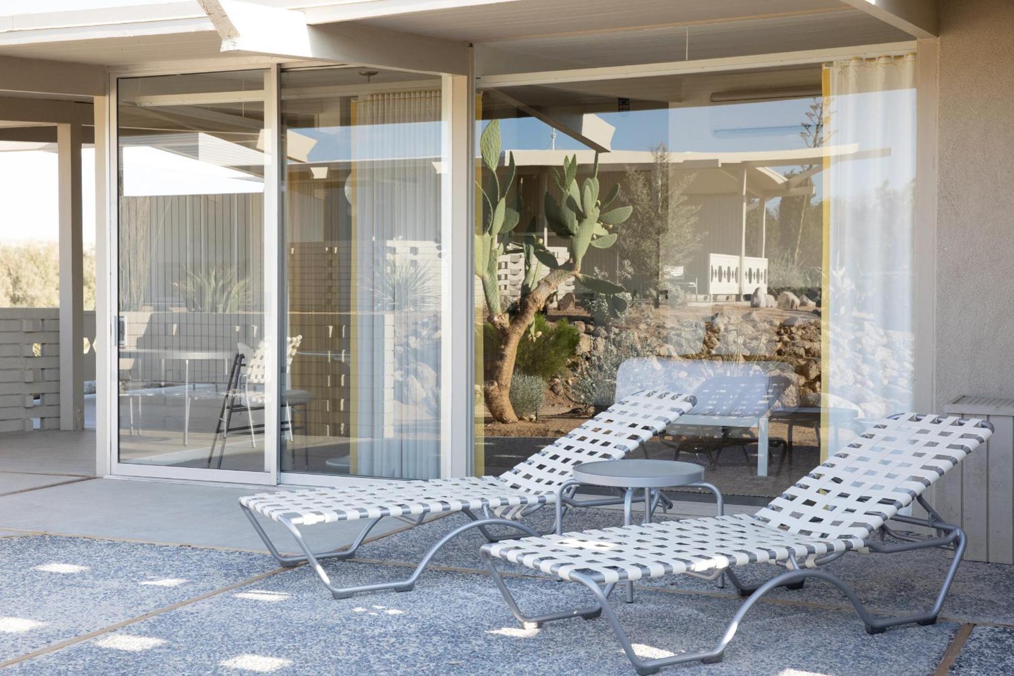 The Bungalows By Homestead Modern Joshua Tree Rum bild